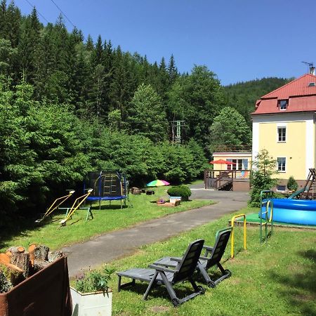 Horska Chata Pod Lanovkou Jáchymov Eksteriør bilde